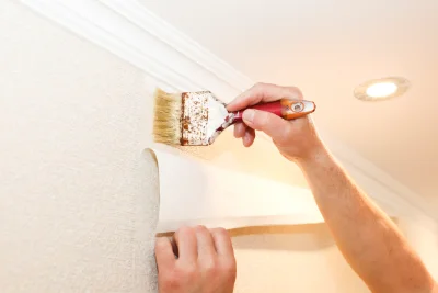 Pose de papier peint à Oudalle — revêtements muraux et toiles de verre